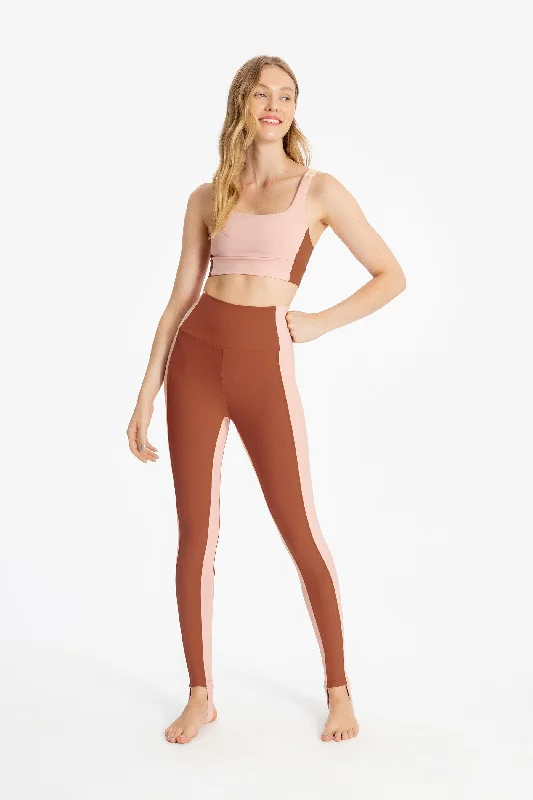 Versatile Itinerary Mix Color Neo Stirrup Legging