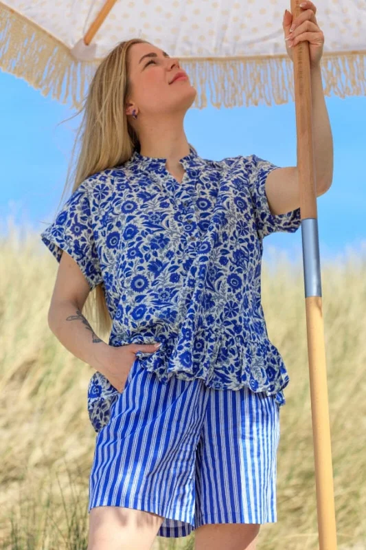 Elegant And Elegant Black Colour - Bcflora Shorts - Blue Stripe