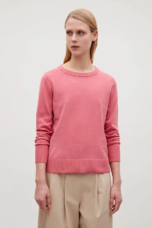 Retro Design Pink jumper uk 8