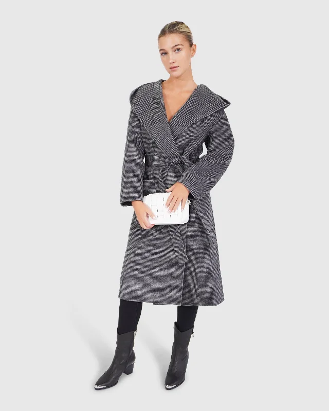 Fashionable Items Arcadia Oversided Coat with Hood - Black/White