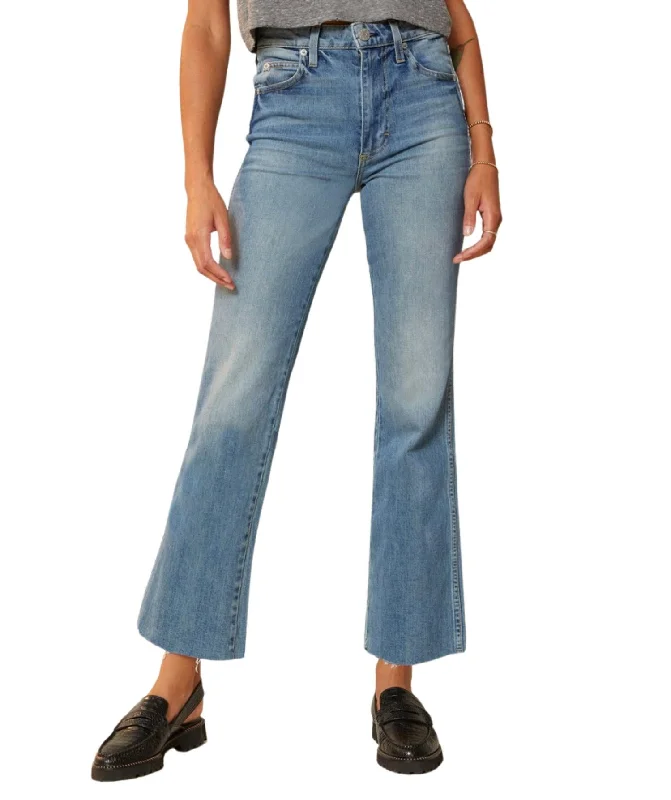 Urban Chic High Rise Kick Crop Jeans In Topanga