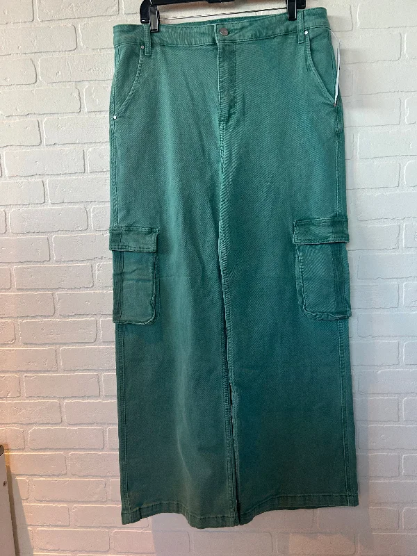 Unique Design Jeans Flared By Cmc In Green, Size: 18