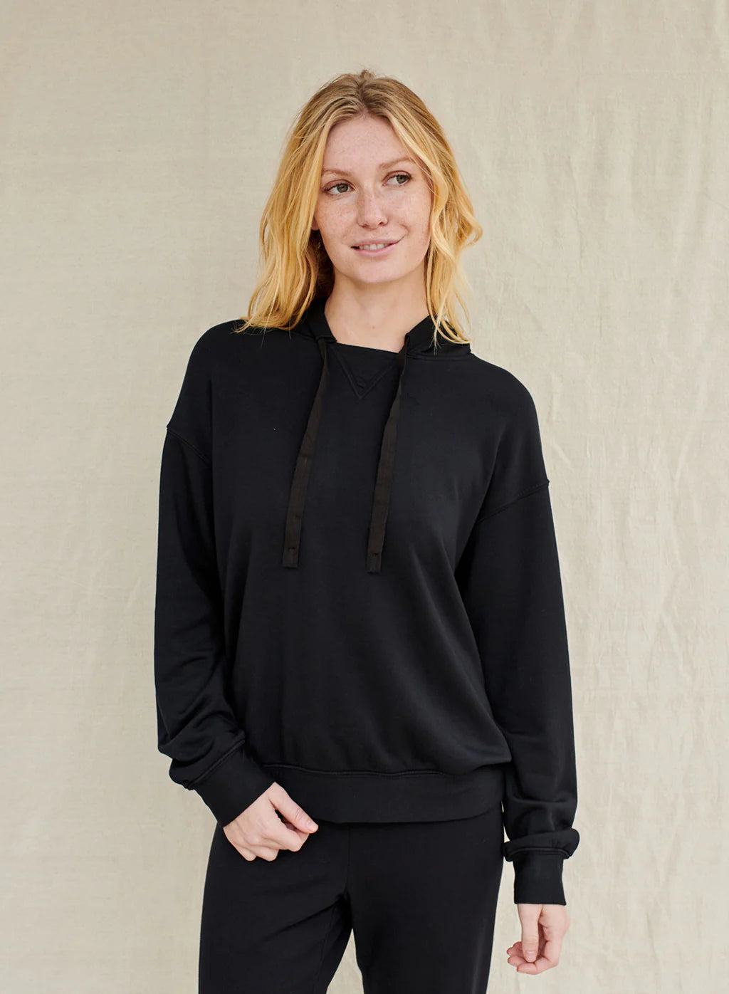Fashion Elements Stateside Women's Softest Fleece Hoodie - Black