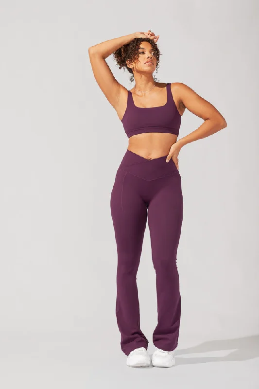 Smart Comfort Crisscross Hourglass® Flared Leggings with Pockets - Winter Plum