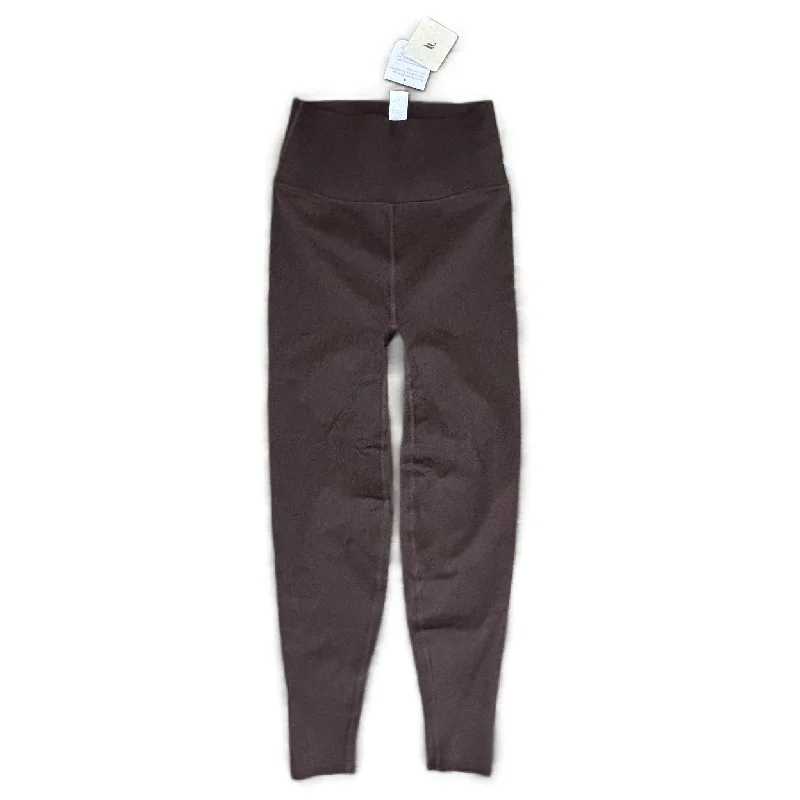 Celebrity Must-have Athletic Leggings By Fabletics In Brown, Size: 1x