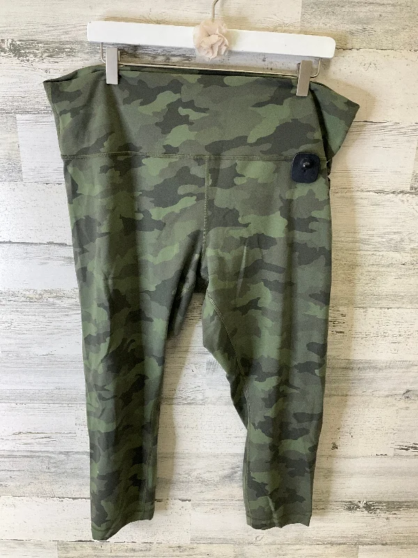 Floral Prints Athletic Leggings By Lululemon In Camouflage Print, Size: 20