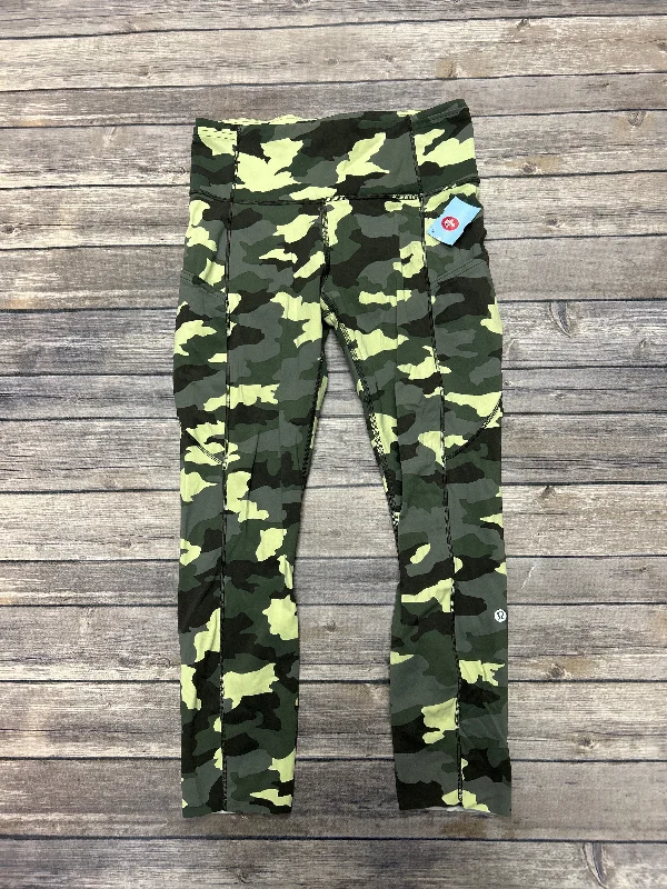 Fashionable And Fashionable Athletic Leggings By Lululemon In Camouflage Print, Size: 6