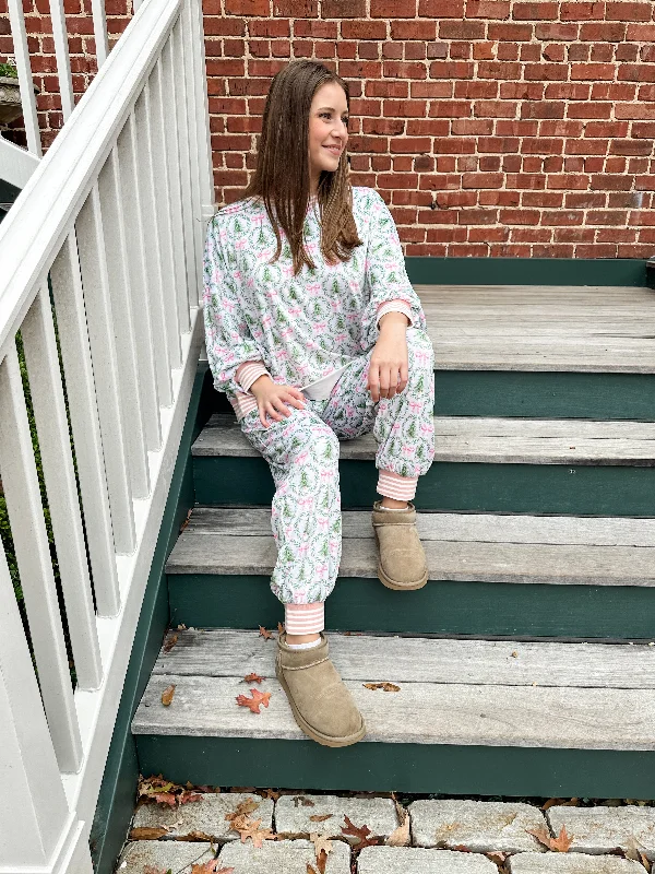 Knit Christmas Wreath Pajama Pants