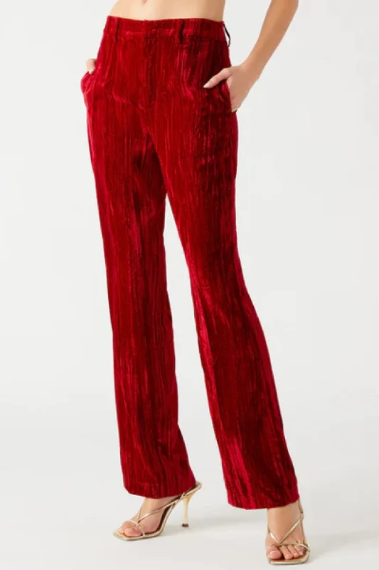 Casual Comfort Steve Madden: Mercer Pant in Red Velvet
