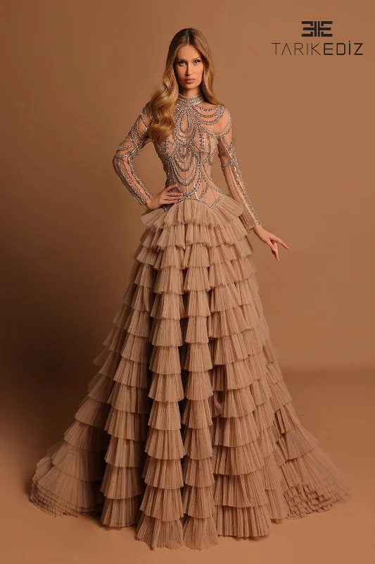 Fashionable And Versatile Tarik Ediz 98491