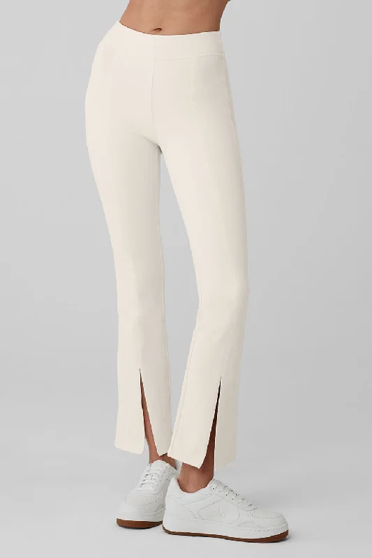 Airbrush High-Waist 7/8 Flutter Legging - Ivory