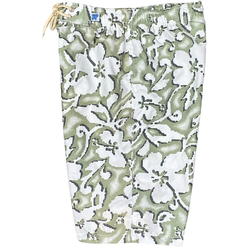 Comfortable Tops "Magnified" Womens Elastic Waist Swim Board Shorts. REGULAR Rise + 11" Inseam (Shell) Comfortable Tops "Magnified" Womens Elastic Waist Swim Board Shorts. REGULAR Rise + 11" Inseam (Shell)