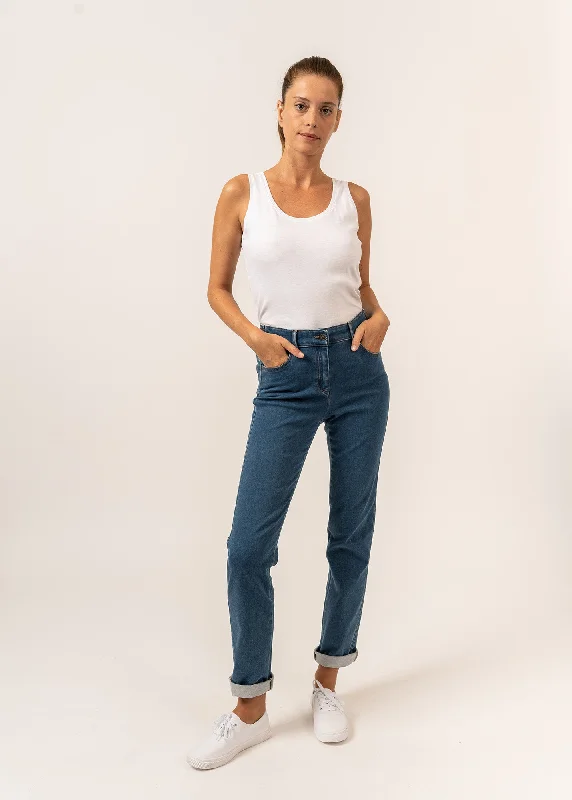 Light And Breathable Patricia straight jeans - elasticated waist, in stretch cotton (COOPER JEAN)