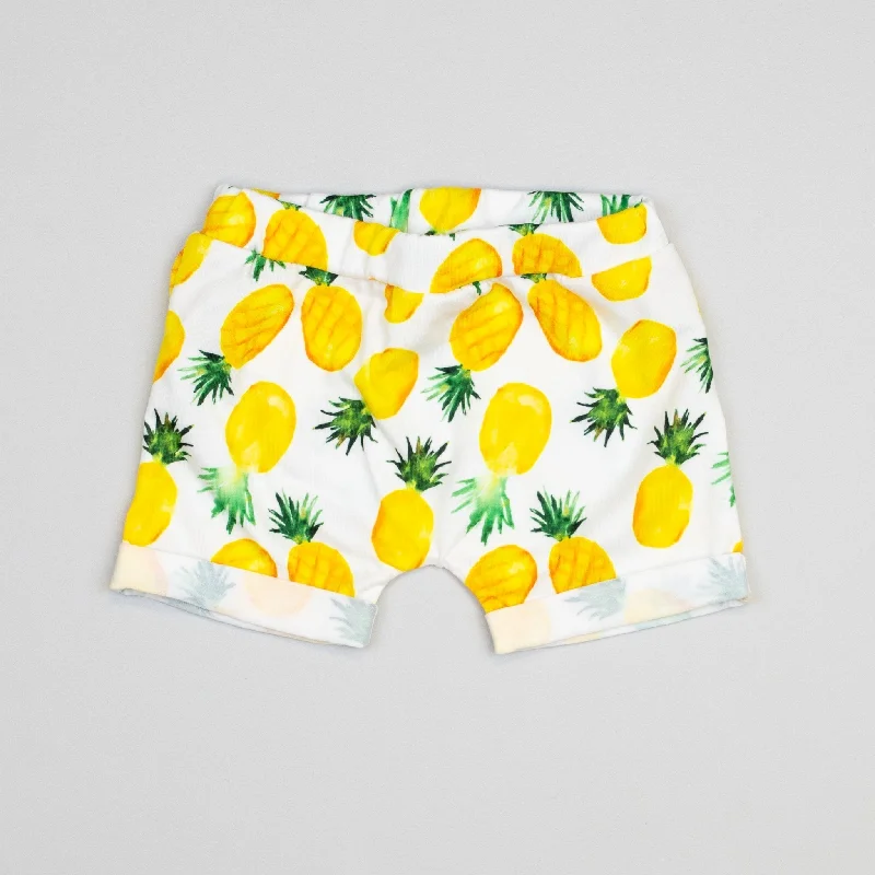 Breathable Design Pineapple Rolled Hem Shorts