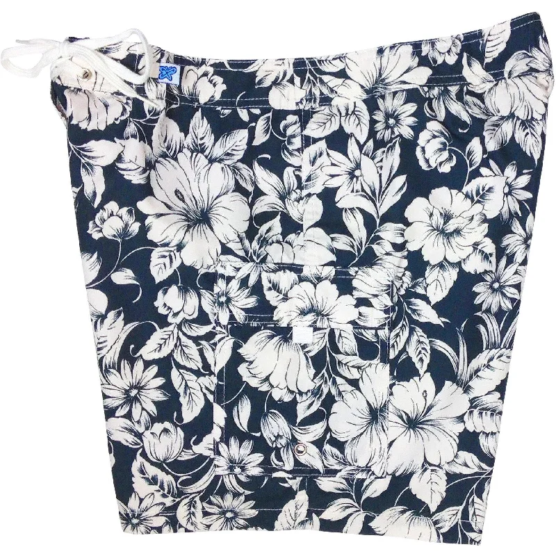Warm And Comfortable "Vintage" Womens Board Shorts - Regular Rise / 7" Inseam (Black)