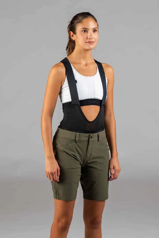Luxury And Elegant Women's Range Trail Shorts